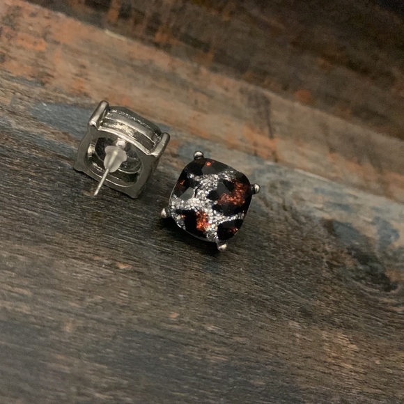 Leopard earrings never worn - Picture 2 of 2